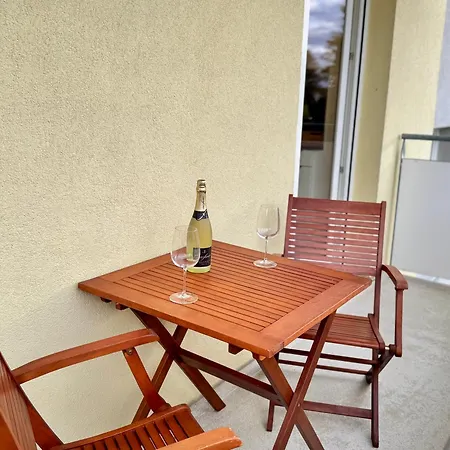 Renaissance Boutique -